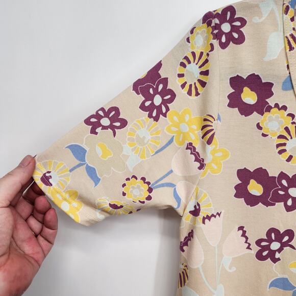 NWT LuLaRoe Buttermilk Floral Oversized Perfect T Swing Top Women's XXS - Picture 7 of 8